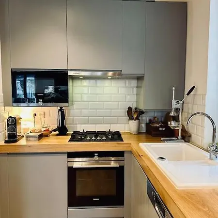 Cosy Chic Family Flat In Apartment *