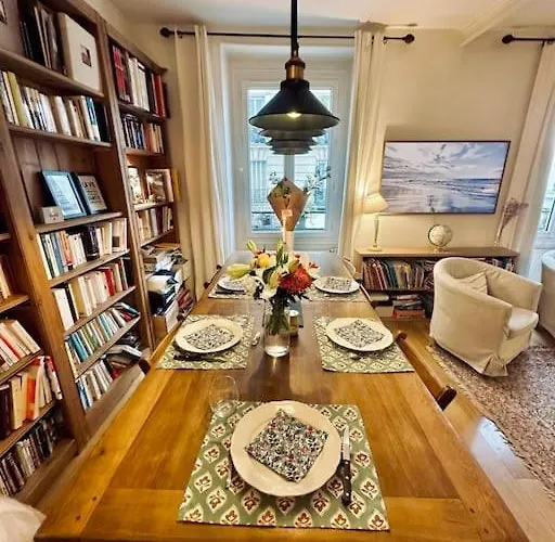 Apartment Cosy Chic Family Flat In *